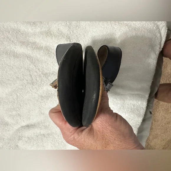 Women’s size 6 Born black leather sandals, excellent condition! - Picture 6 of 7